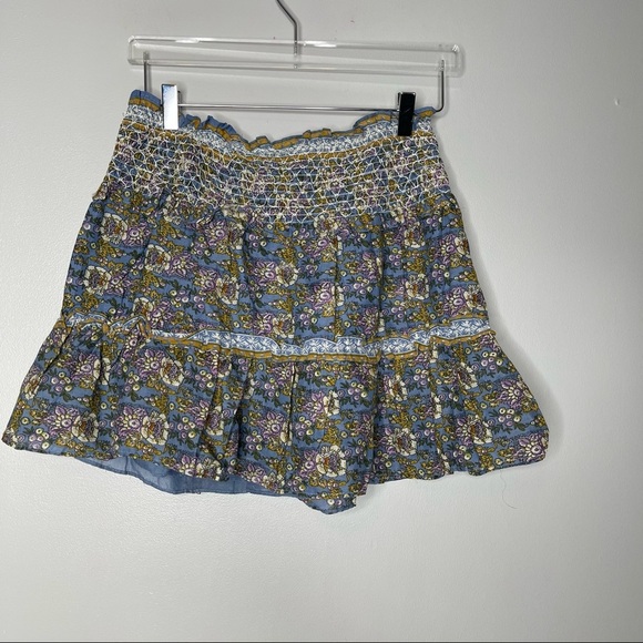 Jennifer & Grave Dresses & Skirts - Jennifer & Grave Blue Floral Ruffled Mini Skirt NWT